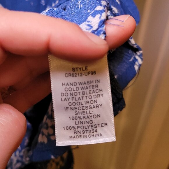 Lined Blue Floral Wrap Front Short Sleeve Romper Shorts Size Large - Picture 4 of 6